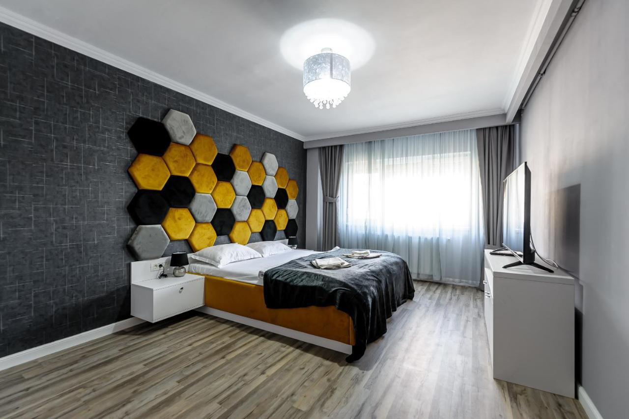 Feeling Home Apartment Арад Екстер'єр фото