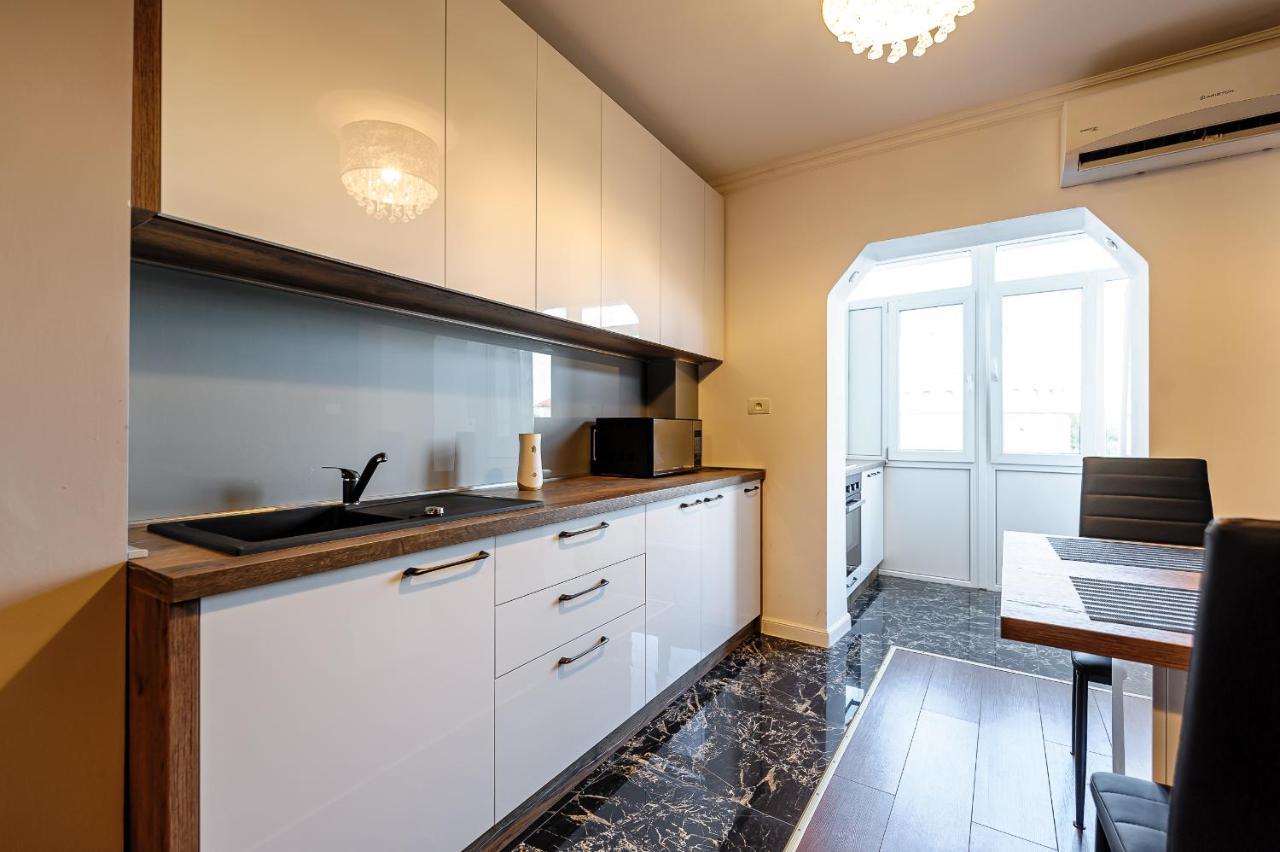 Feeling Home Apartment Арад Екстер'єр фото